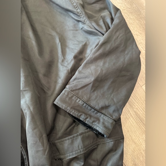 Black Long Robe - Picture 9 of 14